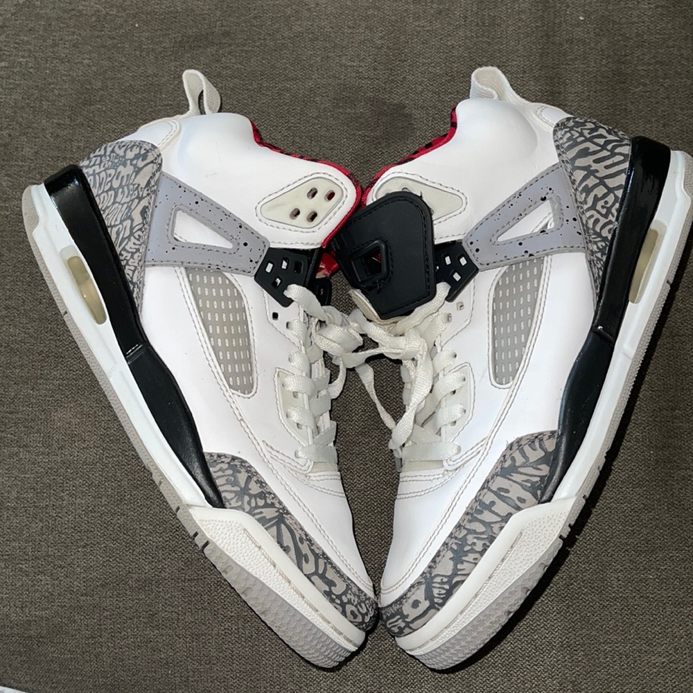 Youth Jordan Spizike
